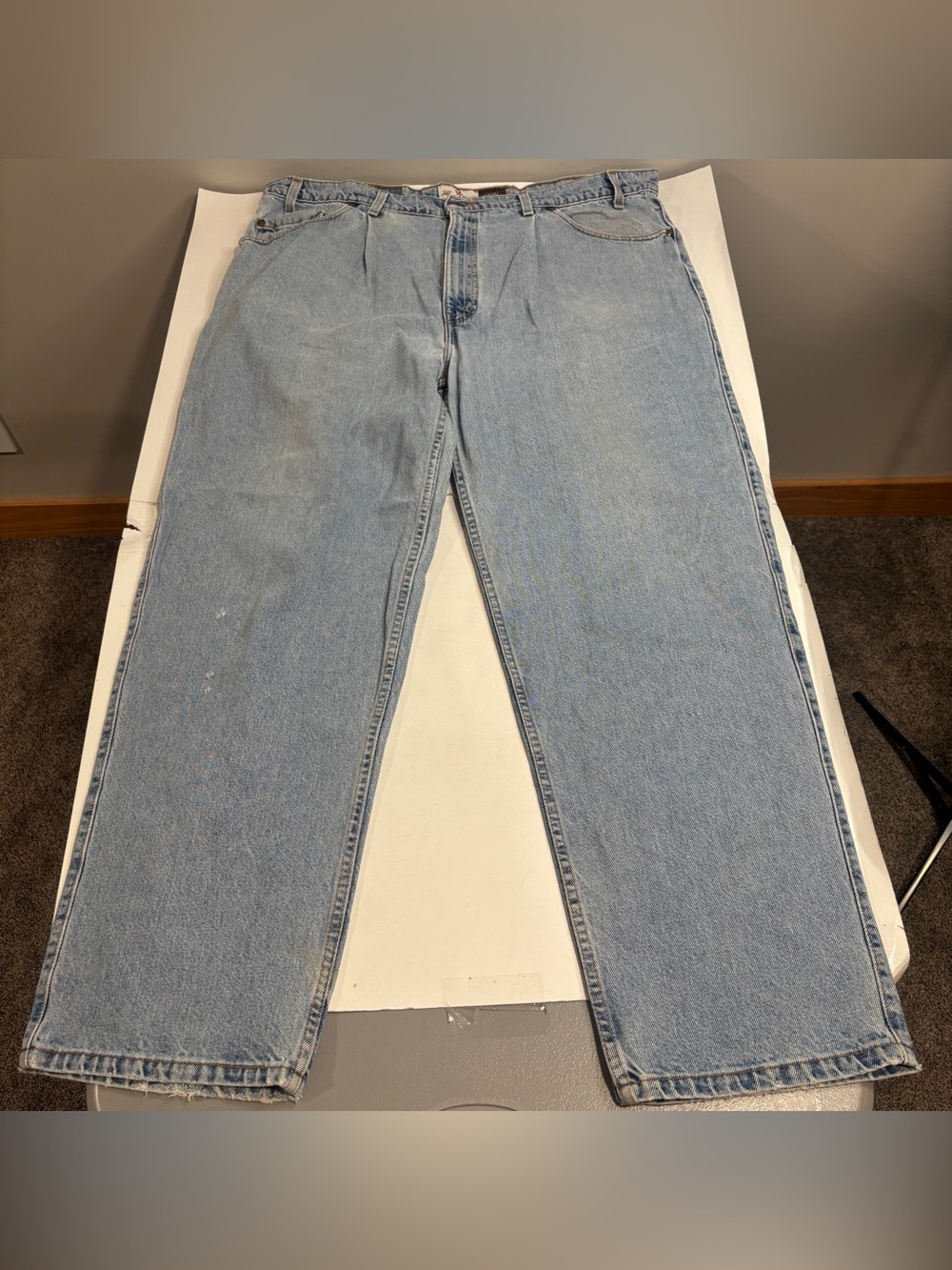 Vtg Levis 547 Jeans Men 44x32 Loose Pleated Orange Tab Denim Made In USA 90s
